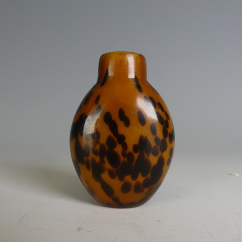 191 - A 19thC Chinese tortoiseshell glass Snuff Bottle, lacking stopper, H 6.3cm, pg. 38 in Chinese Snuff ... 