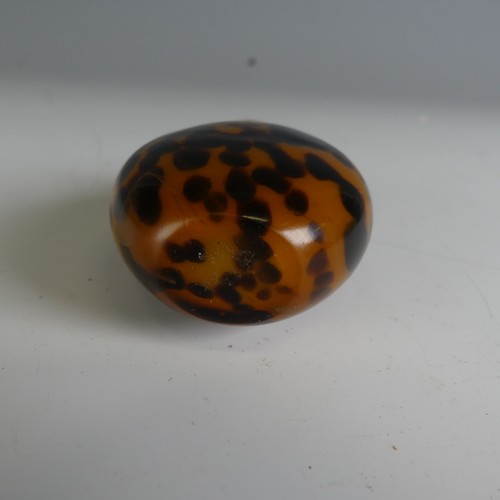 191 - A 19thC Chinese tortoiseshell glass Snuff Bottle, lacking stopper, H 6.3cm, pg. 38 in Chinese Snuff ... 