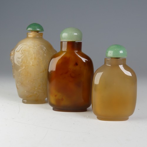 194 - An antique Chinese honey agate Snuff Bottle, well hollowed with jade stopper, H 7.5cm, together with... 