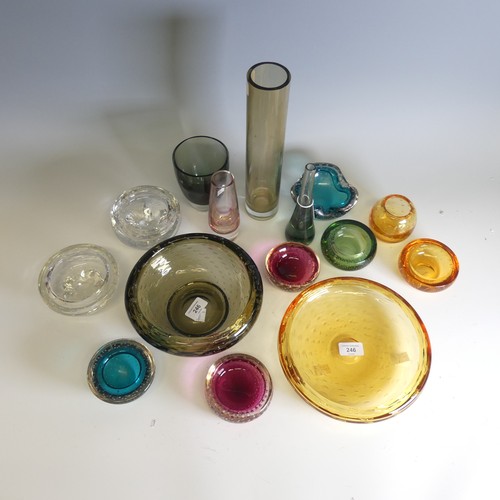 246 - A small quantity of controlled bubble Whitefriars glass Bowls and Ashtrays, the largest being 24 cm ... 