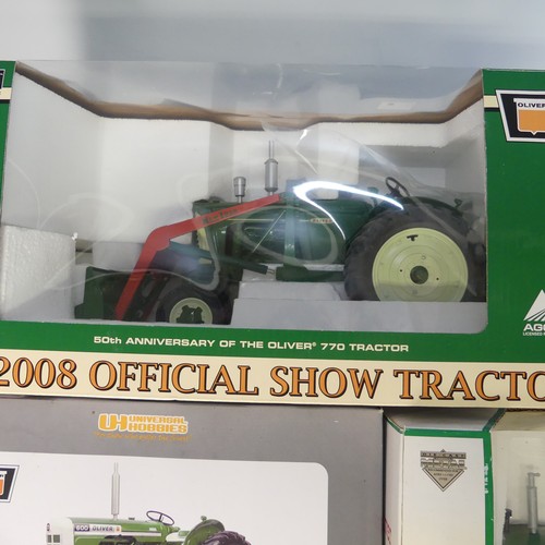 124 - A Universal Hobbies Oliver 600 boxed 1/16 tractor, together with a boxed Speccast Oliver super 88 di... 