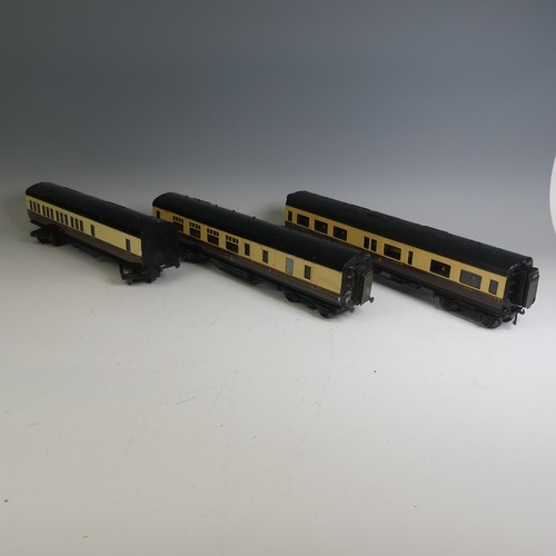 27 - Exley ‘0’ gauge GWR Dining Car, chocolate and cream, No.9205, repainted, together with two other rep... 