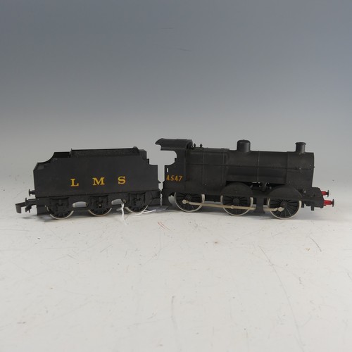 5 - Lima '0' gauge Fowler 4F 0-6-0 Locomotive with Tender, No.4547, in LMS black, and two Lima LMS 1st C... 