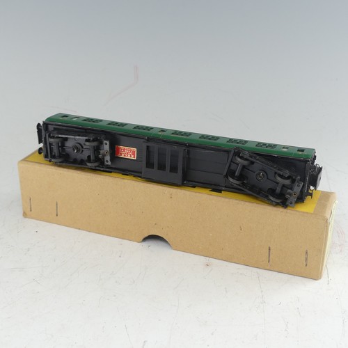 79 - Exley: ‘00’ gauge Type K6 S.R. Side Corridor Full 3rd Passenger Coach No.8995, green, boxed, overall... 