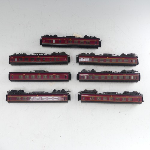 84 - Exley: seven Type K5 ‘00’ gauge L.M.S. Passenger Coaches, maroon, one coach lacks bogies (7)... 