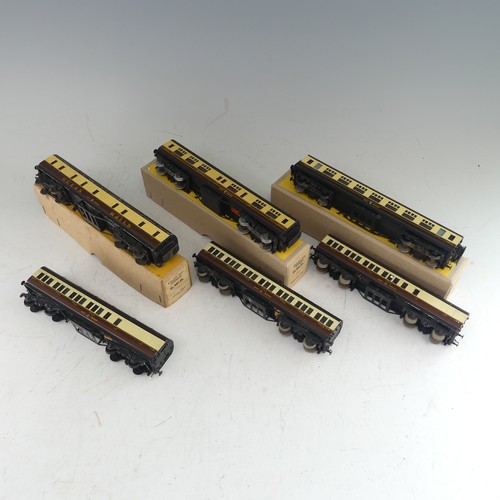 80 - Exley: three ‘00’ gauge G.W.R. Passenger Coaches, chocolate and cream, including Ocean Mails No.1000... 