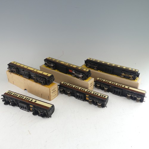 80 - Exley: three ‘00’ gauge G.W.R. Passenger Coaches, chocolate and cream, including Ocean Mails No.1000... 