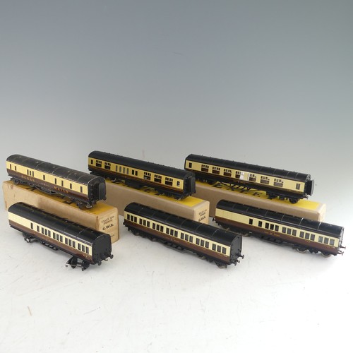 80 - Exley: three ‘00’ gauge G.W.R. Passenger Coaches, chocolate and cream, including Ocean Mails No.1000... 