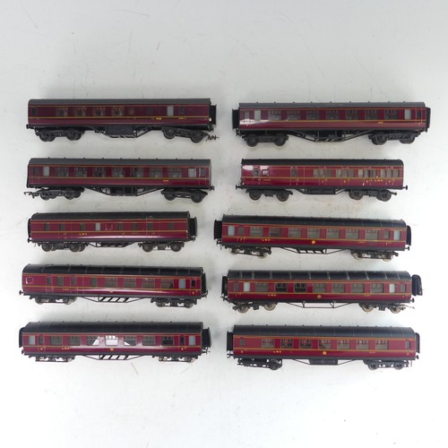 82 - Exley: five Type K5 ‘00’ gauge L.M.S. Passenger Coaches, maroon, and two K5/W1 L.M.S. Coaches, toget... 