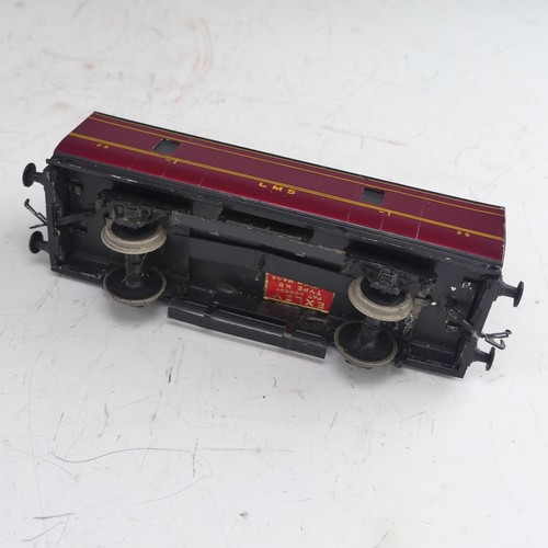 82 - Exley: five Type K5 ‘00’ gauge L.M.S. Passenger Coaches, maroon, and two K5/W1 L.M.S. Coaches, toget... 