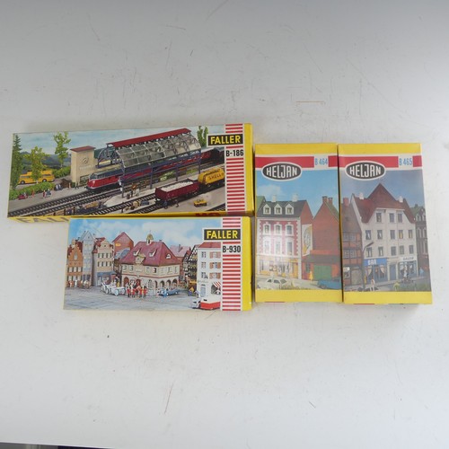 92 - A quantity of '00' gauge plastic and card track and trackside accessories and buildings kits, approx... 