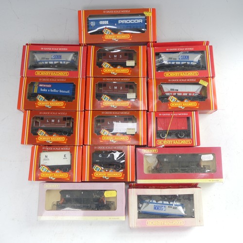 74 - Hornby Railways ‘00’ gauge R.758 B.R. Hymek Diesel Hydraulic Locomotive, boxed, and forty-eight Horn... 