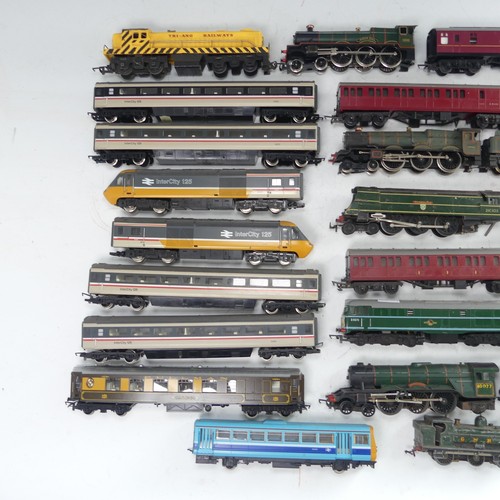 89 - A quantity of ‘00’ gauge model railway, plastic, mainly Hornby Dublo, some Tri-ang, Lima, etc, ten v... 