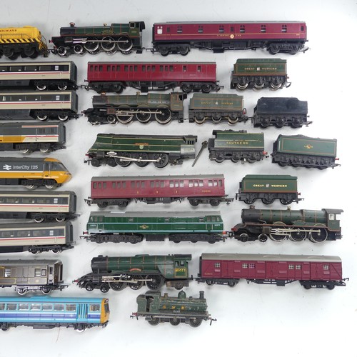 89 - A quantity of ‘00’ gauge model railway, plastic, mainly Hornby Dublo, some Tri-ang, Lima, etc, ten v... 