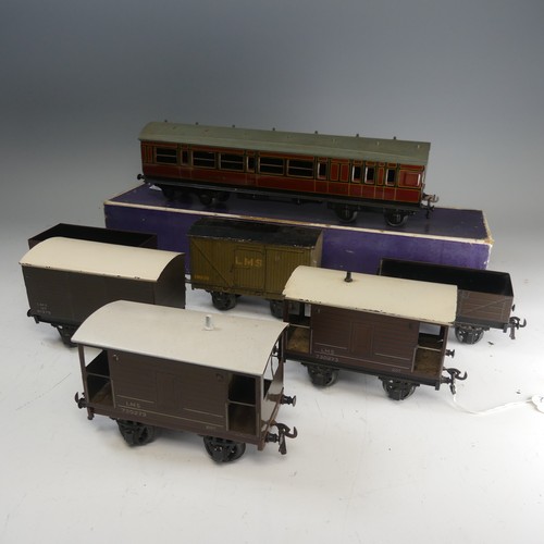 45 - Bassett-Lowke '0' gauge LMS 3rd Class Coach, maroon with yellow lettering, No.9343, boxed, together ... 