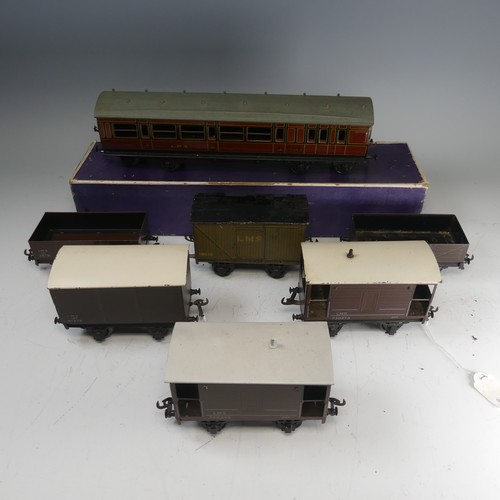 45 - Bassett-Lowke '0' gauge LMS 3rd Class Coach, maroon with yellow lettering, No.9343, boxed, together ... 