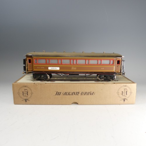 52 - Paya (Spain) ‘0’ gauge electric model railway passenger coach, P.H. 1376, “Coruna/Madrid”, brown bod... 