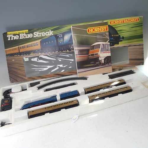 58 - Hornby Railways: '00' gauge R.682 'The Blue Streak' electric train set, comprising 4-6-2 tender loco... 