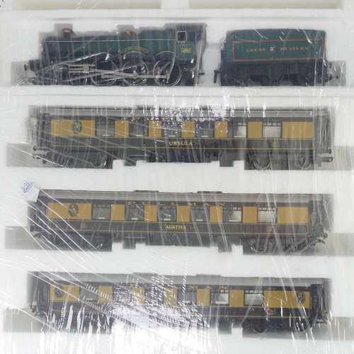 59 - Hornby: '00' gauge Silver Jubilee Pullman Train Set 1977, comprising 4-6-0 