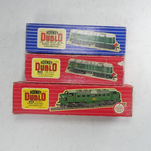 60 - Hornby Dublo: three boxed Diesel-Electric locomotives: L30 1,000 BHP BoBo Diesel Electric Locomotive... 