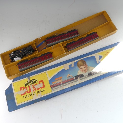 55 - Hornby Dublo: '00' gauge Set 2035 Pullman Train (S.R.), 2-rail electric, comprising 4-6-2 