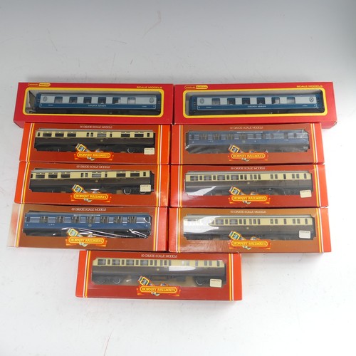 72 - Hornby Railways: Five ‘00’ gauge G.W.R. Passenger Coaches, chocolate/cream, including 3 x R.457 Brak... 