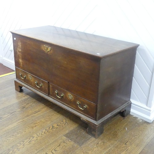 507 - An early Georgian oak mule Chest, rectangular top over two drawers raised on bracket feet, W 124 cm ... 