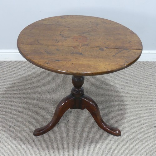 535 - A 19th century oak tilt-top tripod Table, circular top with inlaid design of a flower, W 72.5 cm x H... 