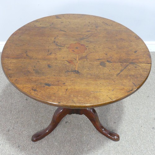 535 - A 19th century oak tilt-top tripod Table, circular top with inlaid design of a flower, W 72.5 cm x H... 