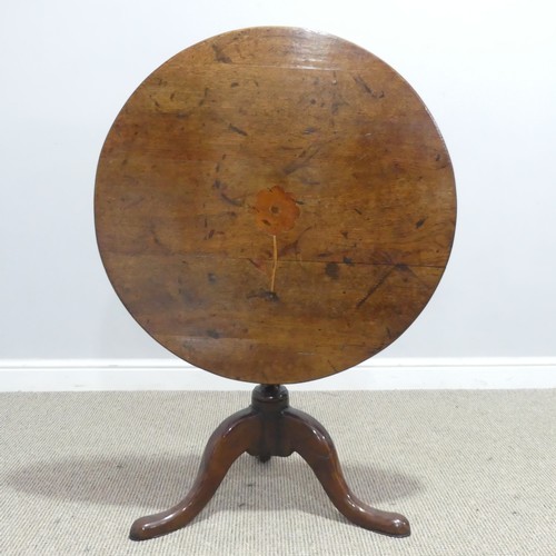 535 - A 19th century oak tilt-top tripod Table, circular top with inlaid design of a flower, W 72.5 cm x H... 