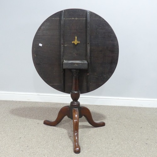 535 - A 19th century oak tilt-top tripod Table, circular top with inlaid design of a flower, W 72.5 cm x H... 