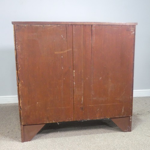 542 - An Edwardian mahogany Chest of drawers, two short drawers over three long graduating drawers, raised... 