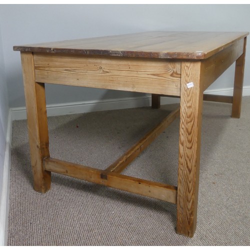 478 - An early 20th century pitch pine Farmhouse Kitchen refectory Table, six planked top raised on square... 