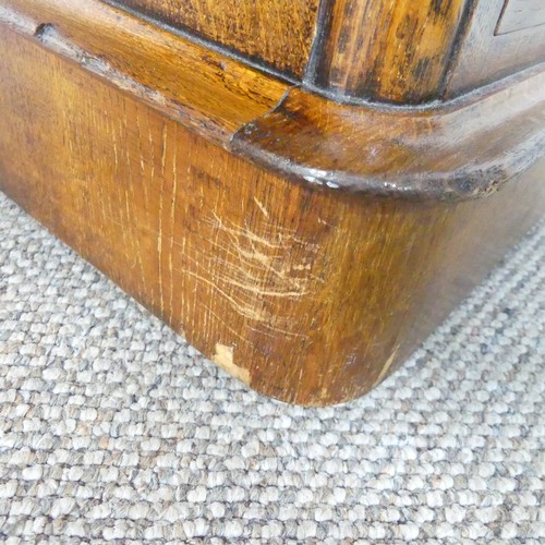 496 - A good late 19th century oak twin pedestal Desk, rectangular top inset with gilt tooled leather skiv... 