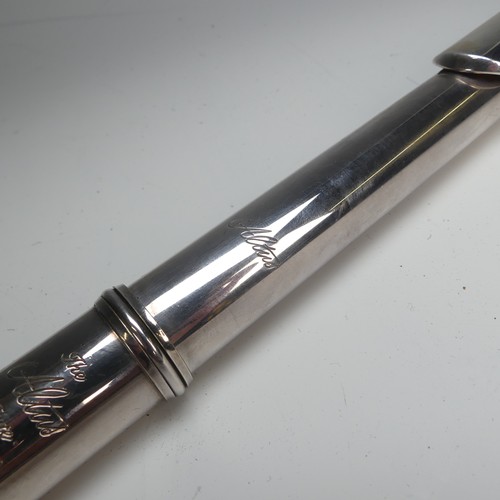 303 - An Altus A907 Flute, with .900 silver headjoint and silver plated body, serial no. 007397, the body ... 