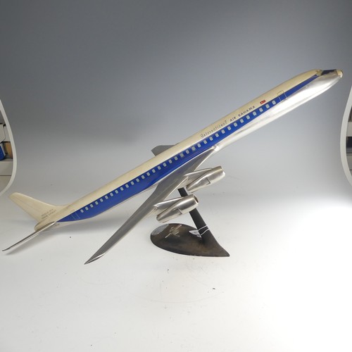 160 - An aircraft manufacturers desktop metal model Aeroplane, 1:72 scale aeroplane of International Air B... 