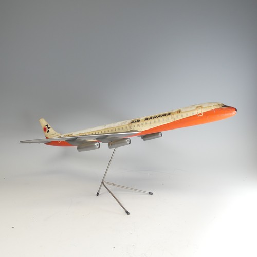 160 - An aircraft manufacturers desktop metal model Aeroplane, 1:72 scale aeroplane of International Air B... 