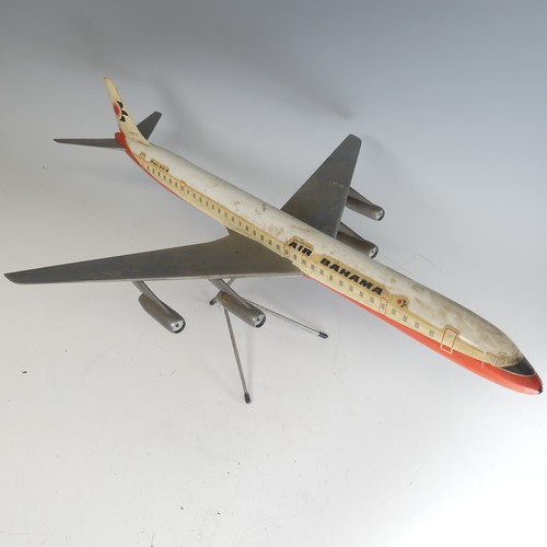 160 - An aircraft manufacturers desktop metal model Aeroplane, 1:72 scale aeroplane of International Air B... 