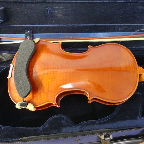 300 - A contemporary 'Gewa' Violin, the bridge maked 'Aubert, made in France', label to the inside 'Gewa, ... 