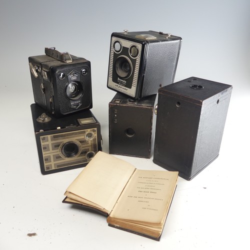 175 - An interesting collectors Lot, including ; A Victorian 'sweetheart' shell Anchor, 5 vintage Cameras ... 