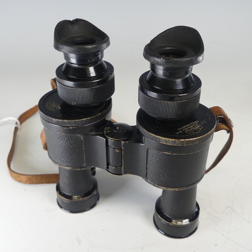 209 - A pair of German WW2 Kriegsmarine Binoculars, stamped 'Dm-1v, 8 x 30, D.F. Artl, KRIEGSMARINE' and '... 