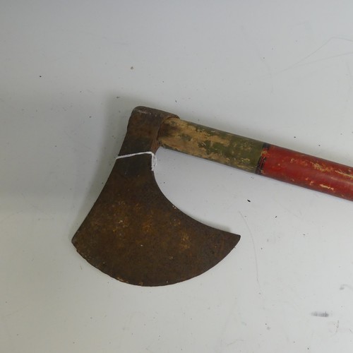 220 - An Anglo-Indian style Axe, with shaped head on painted shaft, L 96 cm, together with a Gurkha Knife,... 