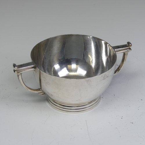 64 - A George VI silver two handled Bowl, by James Dixon & Sons Ltd, hallmarked Sheffield, 1944, of p... 