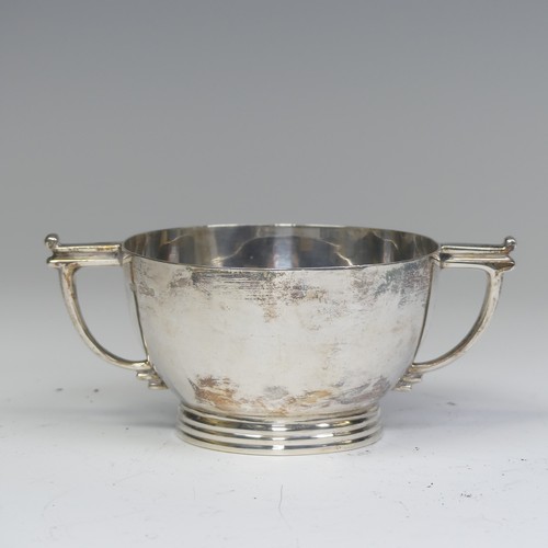 64 - A George VI silver two handled Bowl, by James Dixon & Sons Ltd, hallmarked Sheffield, 1944, of p... 