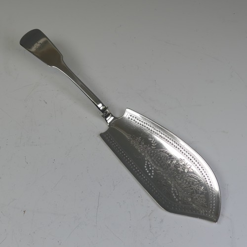 32 - A George III silver Fish Slice, by Thomas Freeth II, hallmarked London 1818, fiddle pattern, the bla... 