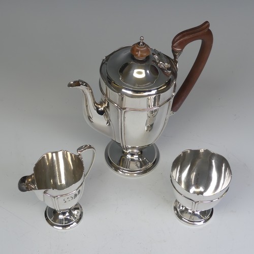 25 - A George V silver three piece Tea Set, by Adie Brothers Ltd., hallmarked Birmingham 1930, in the Art... 