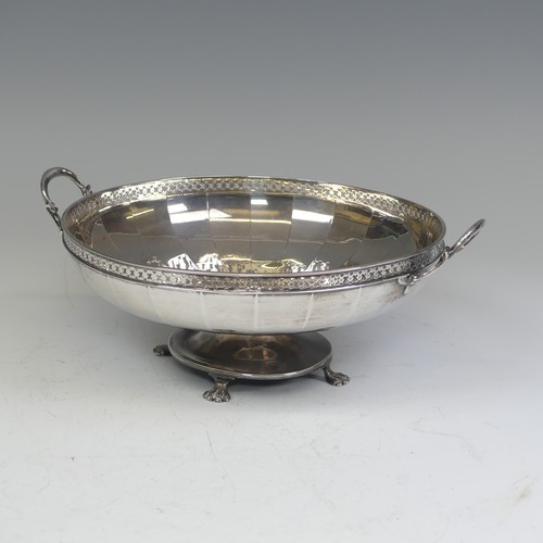 47 - A George V silver two-handled Tazza, by William Hutton & Sons Ltd., hallmarked Sheffield, 1927,o... 