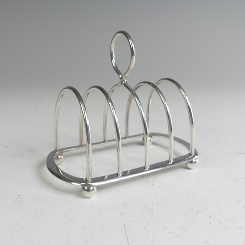 81 - A late Victorian silver five bar Toast Rack, by Hukin & Heath, hallmarked London 1900, 10cm long... 