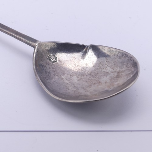 74 - A Charles I silver seal top Spoon, by Stephen Venables, London, probably 1647, the finial with prick... 