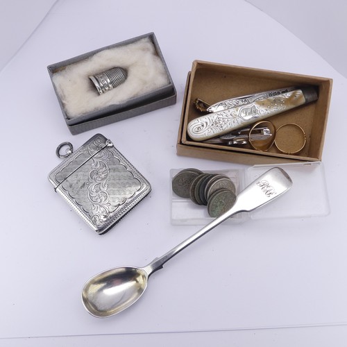 75 - An Edwardian silver Vesta Case, by William Hair Haseler, hallmarked Birmingham 1903, foliate decorat... 